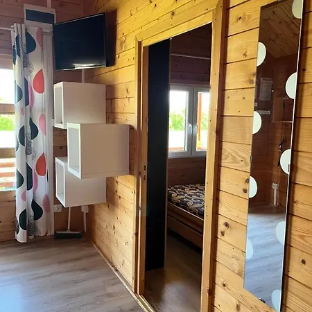 Lido - Letniskowe Z Klimatyzacja Hytte *