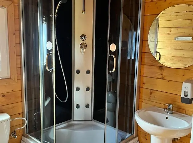 Lido - Letniskowe Z Klimatyzacja 山林小屋 库瑞尼卡慕斯卡